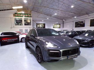 PORSCHE Cayenne Coupé GTS