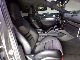 PORSCHE Cayenne Coupé GTS