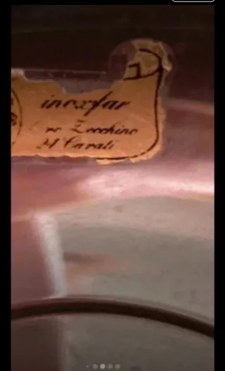 Ciotola in acciaio e oro