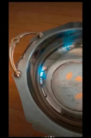 Ciotola in acciaio e oro