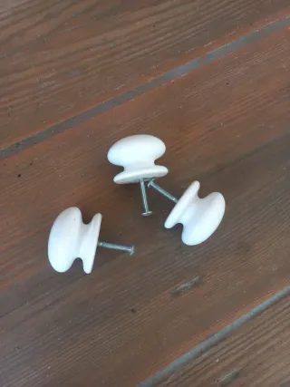 Tiradores blancos para puertas (3 unidades)