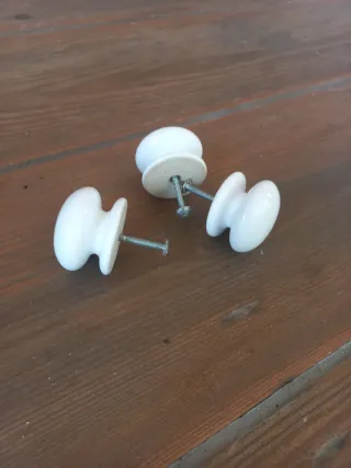 Tiradores blancos para puertas (3 unidades)