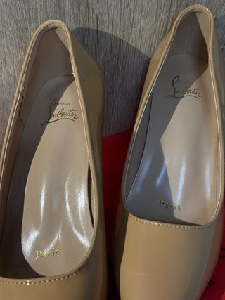 Zapatos Christian Louboutin Beige Talla 38