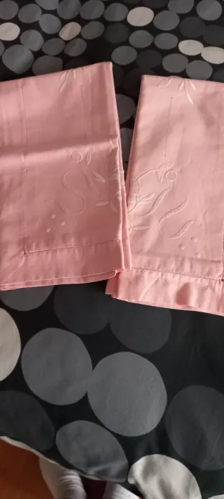 Coppia federe vintage ricamate