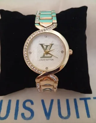 Reloj Louis Vuitton Dorado y Blanco Monogram