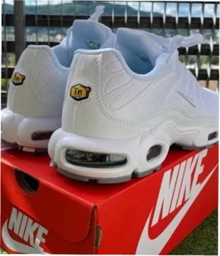 Nike Air Max Plus TN Blanco Talla 37.5