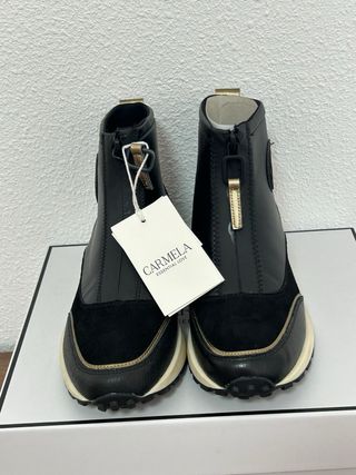 Botines Carmela Talla 37 Negro y Dorado