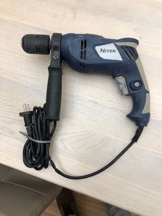 Taladro percutor Hitek azul