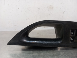 MANDO ELEVALUNAS DELANTERO IZQUIERDO SEAT ALTEA X