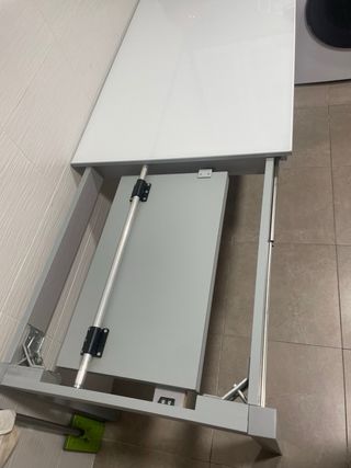 Mesa de cocina cristal y metal