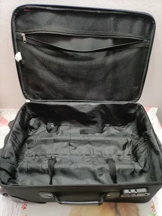 Maleta de viaje con ruedas