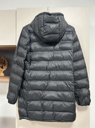 Chaqueta Zara acolchada capucha negra T.M