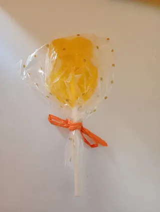 Piruleta de jabón amarilla olor limon