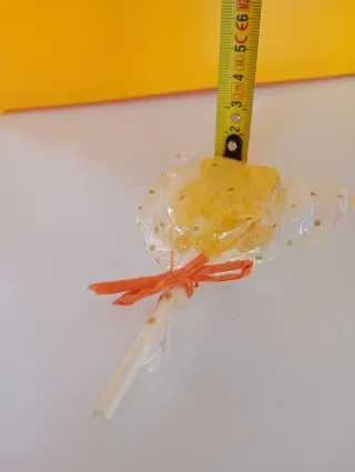 Piruleta de jabón amarilla olor limon