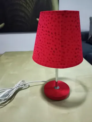 Lámpara de mesa Roja moteada