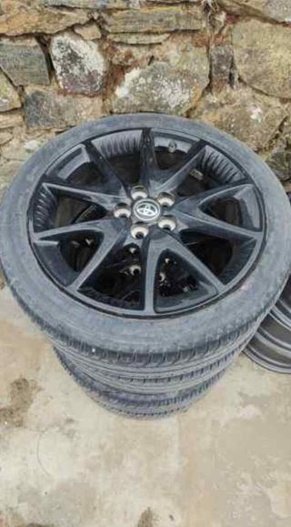 Toyota 205/45/r17 juego llantas yaris xpa1f 302408