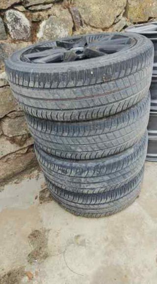 Toyota 205/45/r17 juego llantas yaris xpa1f 302408