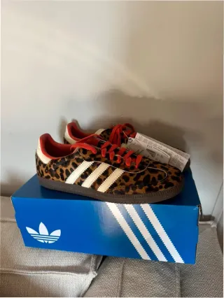 Adidas Samba OG Leopardo Rojo Talla 40
