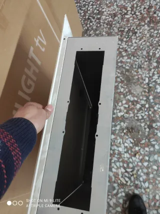 Caja de interruptores blanca