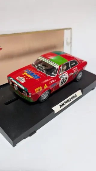 Coche Slot Alfa Romeo Giulia 1:32 Team Slot