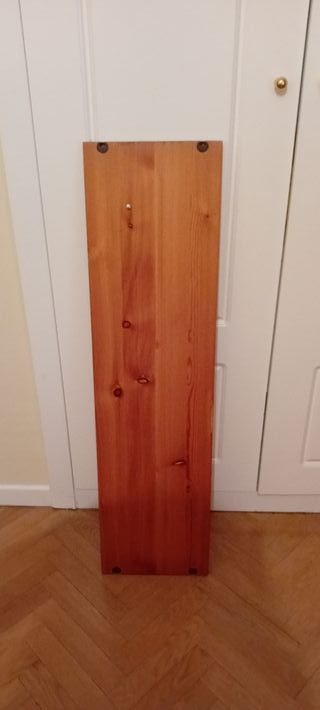 Estantería de madera