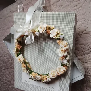 Corona de Comunión, a elegir con bolsito y guantes