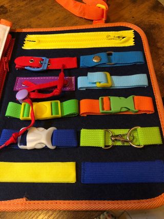 Jogo educativo espaço planetas animais