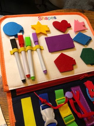 Jogo educativo espaço planetas animais