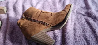 Botines marrones de tacón