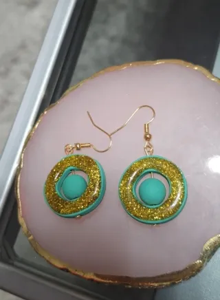 Collar y pendientes bohemios dorados turquesa