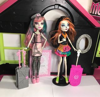 Muñecas Monster High Scaris (leer precios)