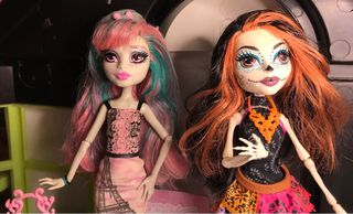 Muñecas Monster High Scaris (leer precios)