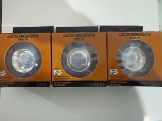Luz de Emergencia Señal V16 Homologada Pack de 3!!
