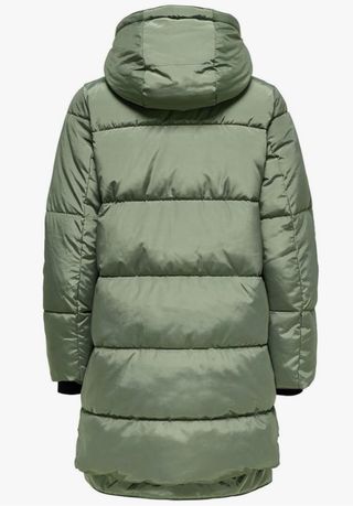 Abrigo ONLY verde Talla M (grande, casi L)