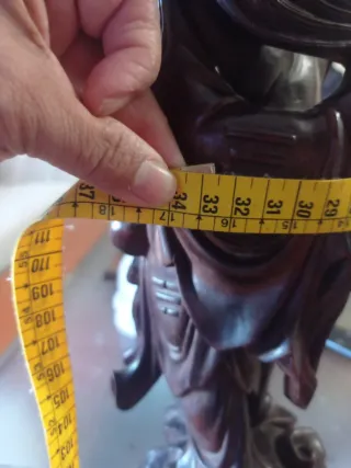 Figura de madera de dios chino