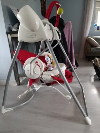 Hamaca columpio 6 velocidades de balanceo, Graco