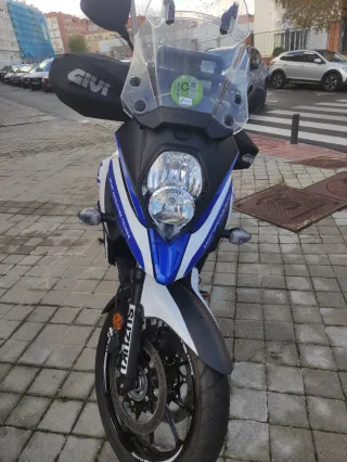 Suzuki V-Strom 650 2024