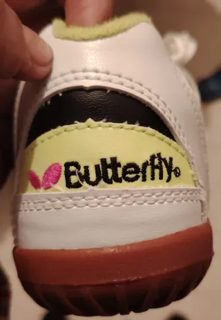 Zapatillas deportivas Butterfly blancas y amarilla