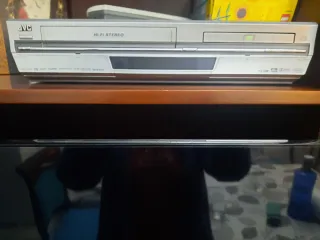 Reproductor DVD y vídeo JVC Hi-Fi Stereo