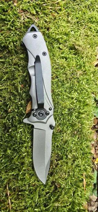 Navaja Strider Knives