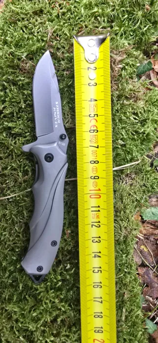 Navaja Strider Knives