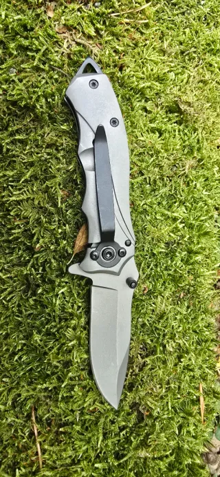 Navaja Strider Knives