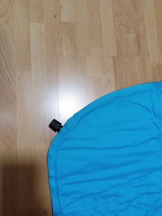 Aisalante, Esterilla Quechua azul y negra hinchabl