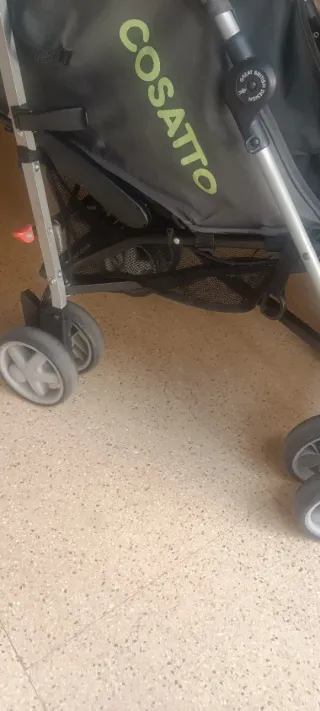 Silla de paseo Cosatto con diseño de monstruo