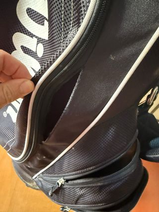 Bolsa de golf con desperfecto