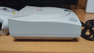 Consola Dreamcast con gdemu y mando