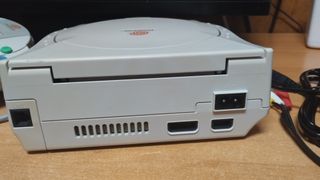 Consola Dreamcast con gdemu y mando