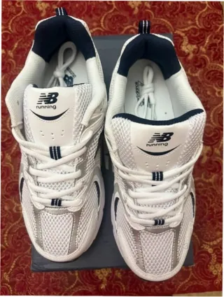New Balance 530 Talla 40 Blanco Plata Marino