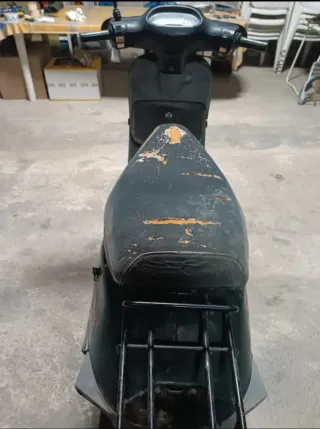 Honda Visión 75cc Scooter