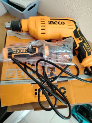 Trapano elettrico INGCO con inserti